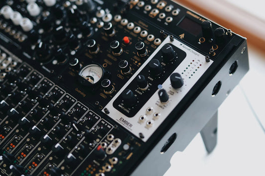 Compact Analog Mixers for Versatile Sound Control